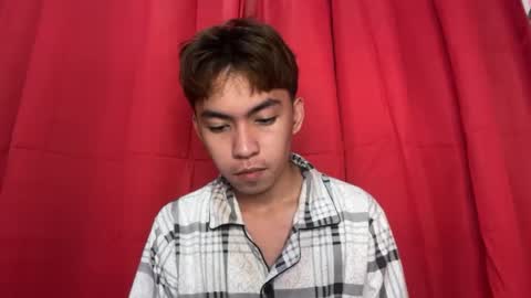 April online show from July 31, 7:08 pm
