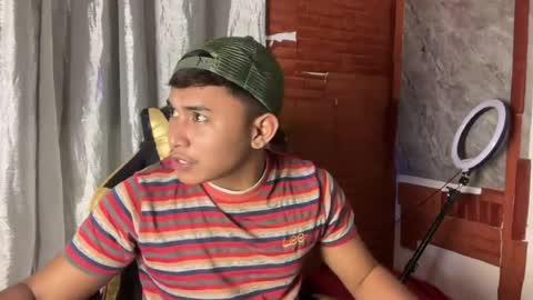 yourcummer_mykhel online show from August 1, 6:58 pm
