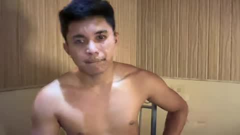 yourcummer_mykhel online show from August 10, 9:05 pm