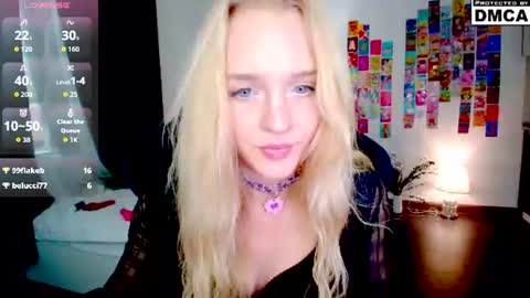 yourfairyalice_ online show from August 8, 4:01 am