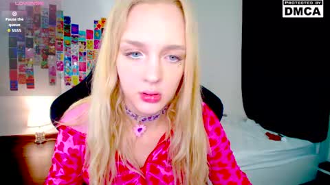 yourfairyalice_ online show from August 14, 12:36 am