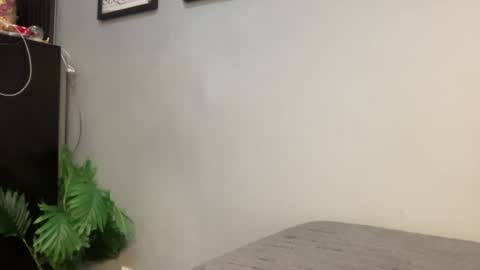 yourfantasyyy_ online show from July 27, 9:59 am