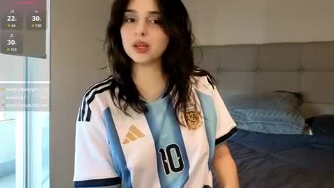 Helena online show from July 15, 9:16 pm