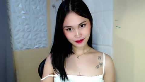 yourgoddess_cristine online show from August 11, 10:12 pm