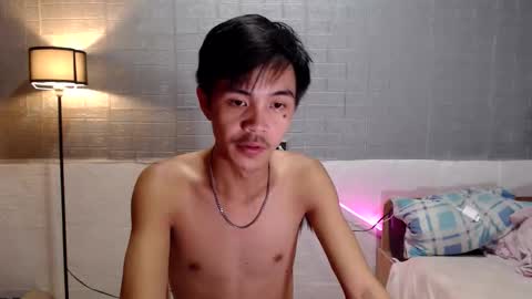 yourguy_josh23 online show from March 14, 10:11 am