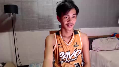 yourguy_josh23 online show from March 15, 2:55 pm