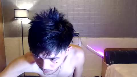yourguy_josh23 online show from March 29, 4:42 am