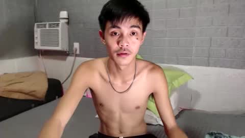 yourguy_josh23 online show from April 19, 7:07 am