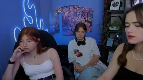 Yourhailey online show from August 12, 11:56 am