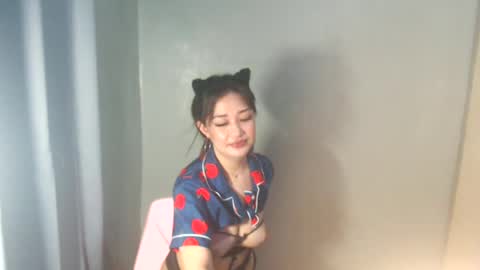 yourhotyash_ online show from June 20, 1:44 pm