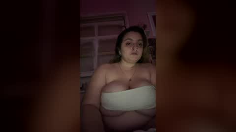 bigboobslilian online show from August 13, 5:43 am