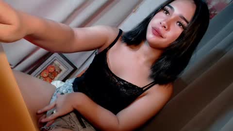 yourlove_dannica online show from May 3, 12:43 pm
