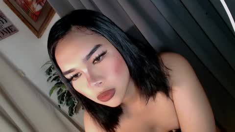yourlove_dannica online show from May 8, 9:22 am