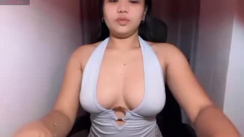 yournaughty_leigh online show from August 5, 10:30 pm