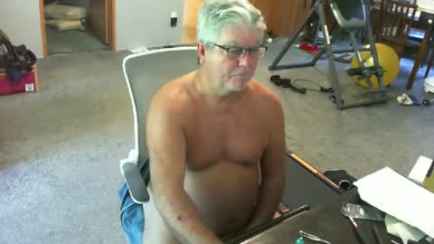 yourpoppi55 online show from June 24, 7:38 pm