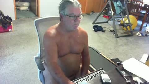 yourpoppi55 online show from June 25, 11:35 am