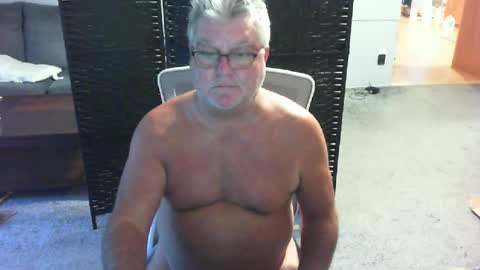 yourpoppi55 online show from July 3, 11:12 am