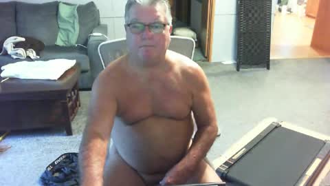 yourpoppi55 online show from July 7, 11:14 am