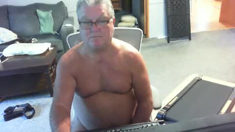 yourpoppi55 online show from July 8, 12:42 pm