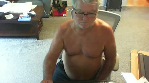 yourpoppi55 online show from August 1, 12:22 pm