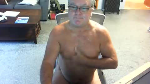yourpoppi55 online show from August 7, 11:21 am