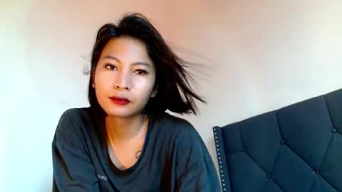 yourprettybella_ts online show from May 30, 12:06 pm