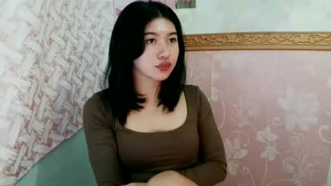 yourprettytrish online show from July 4, 5:04 pm