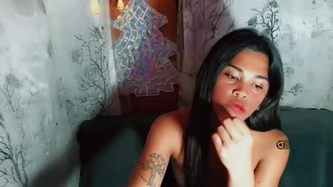 queenjedaa online show from May 8, 4:09 pm