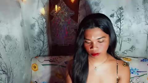 queenjedaa online show from May 19, 6:09 pm