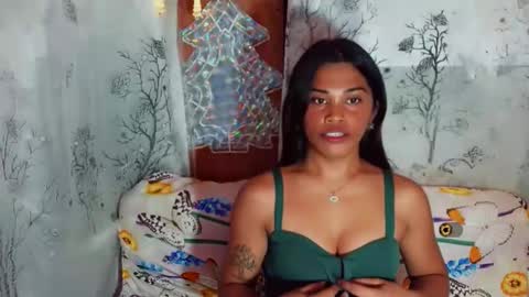 queenjedaa online show from May 22, 8:49 am