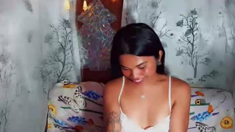queenjedaa online show from May 23, 5:16 pm