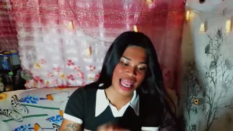 queenjedaa online show from May 26, 10:49 am