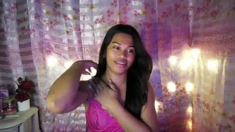 queenjedaa online show from August 12, 7:38 pm