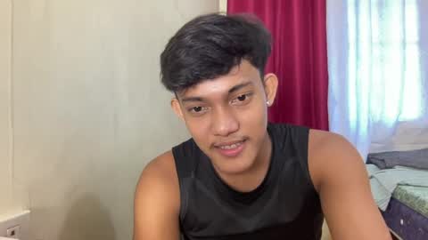 yourstreetguy_kenneth online show from August 4, 12:07 am