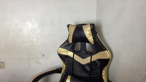 yourstreetguy_kenneth online show from August 11, 4:42 pm