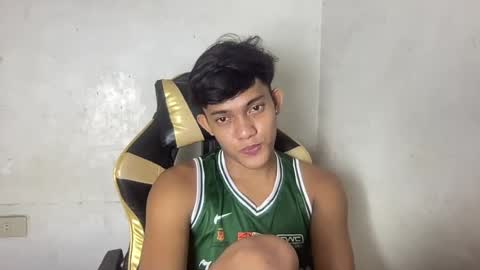 yourstreetguy_kenneth online show from August 11, 8:00 pm