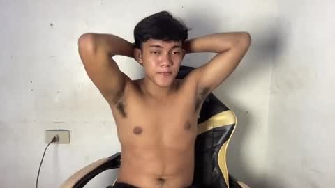 yourstreetguy_kenneth online show from August 12, 10:56 pm