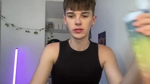 yoursweetyguy online show from July 7, 1:04 pm