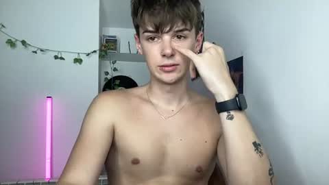 yoursweetyguy online show from July 30, 5:53 pm