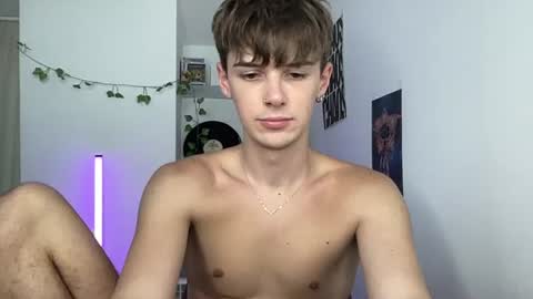 yoursweetyguy online show from August 6, 4:06 pm
