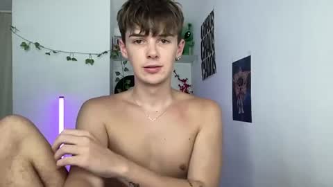 yoursweetyguy online show from August 6, 4:17 pm