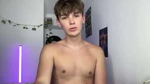 yoursweetyguy online show from August 12, 4:53 pm