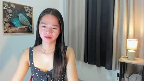 yourtinybunny online show from August 8, 2:50 pm