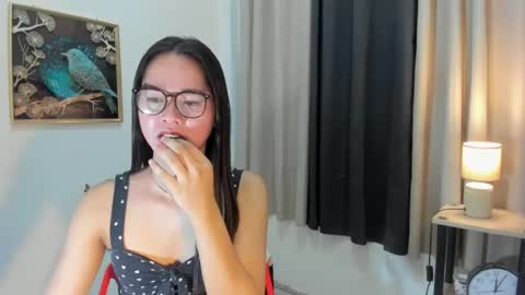 yourtinybunny online show from August 8, 3:56 pm