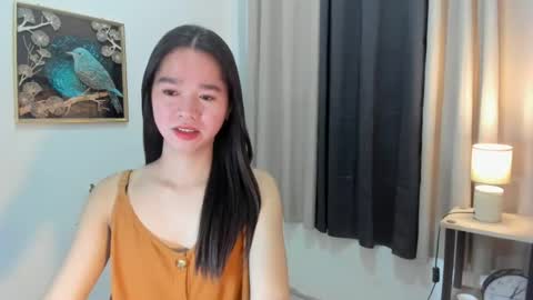 yourtinybunny online show from August 11, 6:10 pm