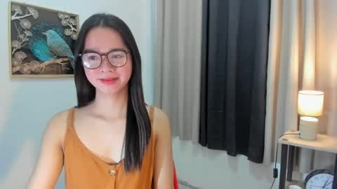 yourtinybunny online show from August 11, 7:27 pm