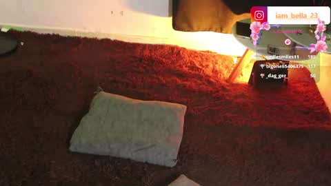 Bella- Independert Model online show from July 29, 11:34 pm