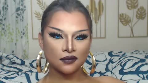 Queen Ruby online show from July 16, 8:37 am