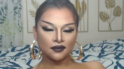 Queen Ruby online show from July 16, 11:15 pm