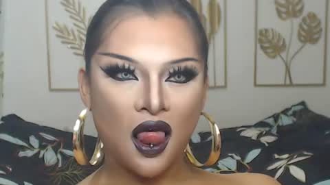 Queen Ruby online show from August 9, 11:06 pm